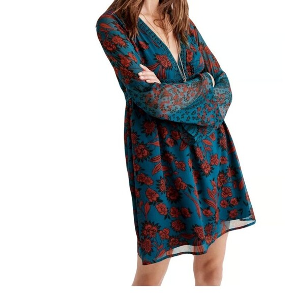 Abercrombie & Fitch Dresses & Skirts - Abercrombie & Fitch Babydoll Mini Dress sz XS Blue Red Whimsigoth Y2K Romantic